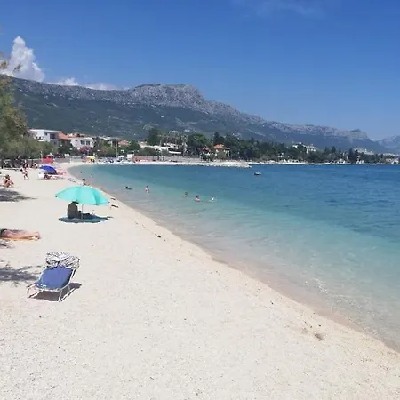 Lauvi * Kastela